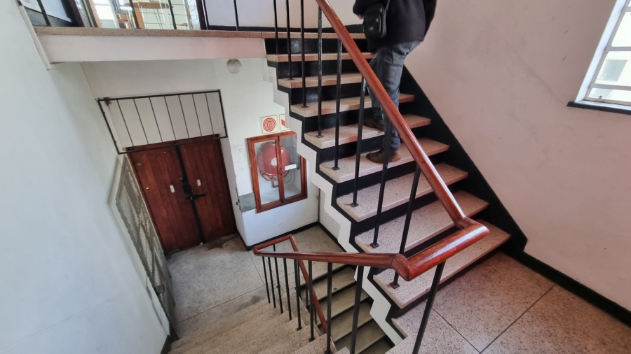 To Let Commercial Property for Rent in Woodstock Western Cape